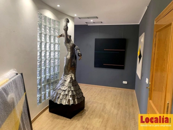 Imagen 4 de Atractivo y amplio local en centro de Valladolid.