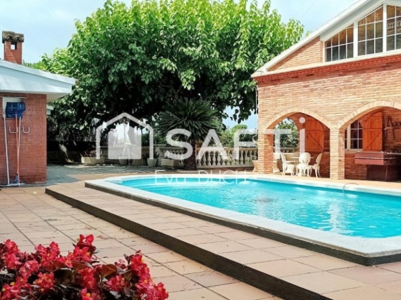 Imagen 1 de Tu oasis con piscina - El Club del Propietario Imagen 1 de Tu oasis con piscina