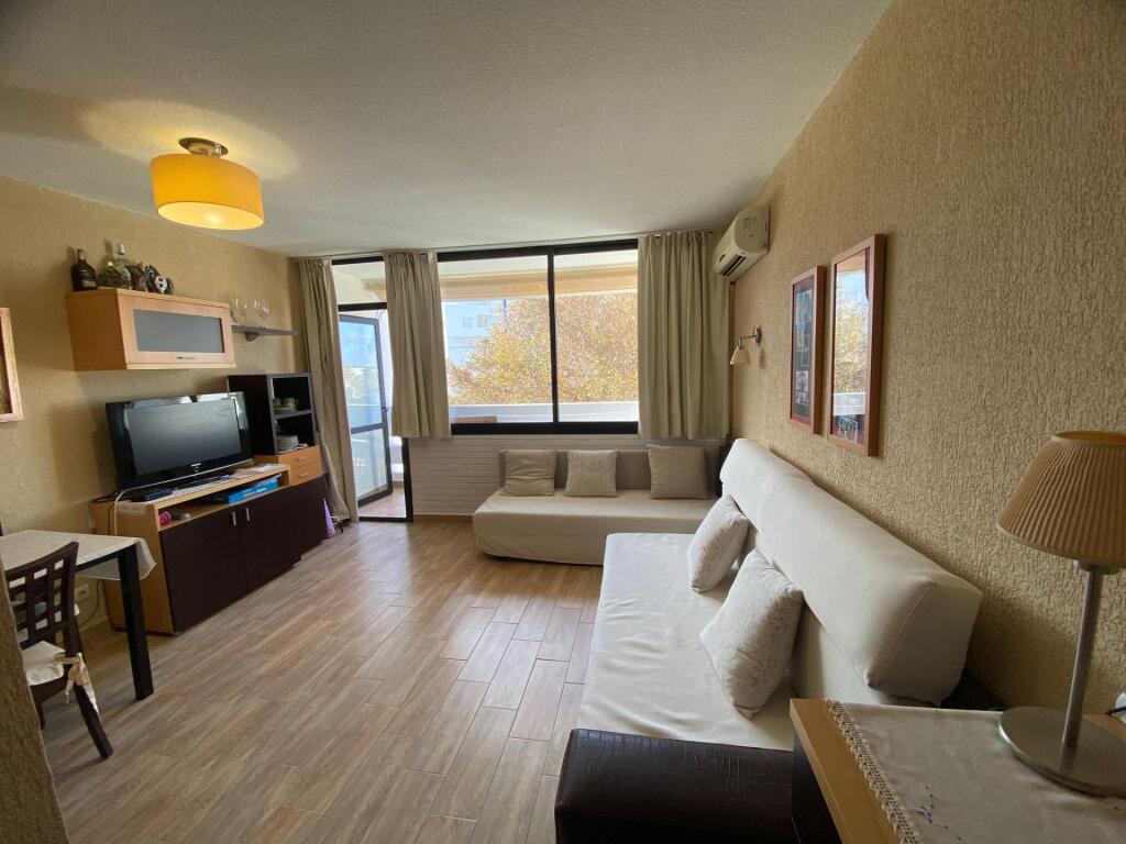 Imagen 4 de Estudio reformado en Residencial El Rocío