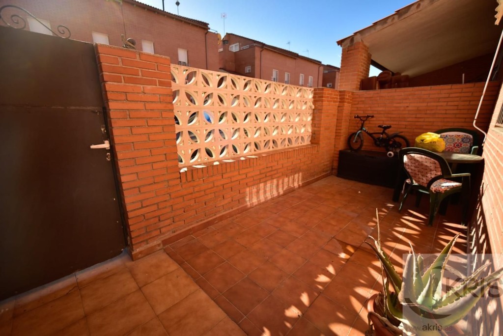 Imagen 4 de Fantástico chalet de 4 dormitorios para entrar a vivir en Chozas de Canales