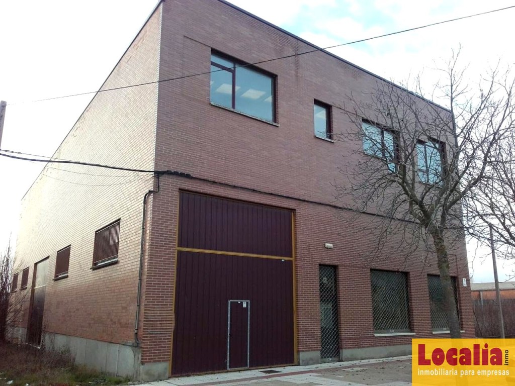 Imagen 1 de Vérsatil nave de 1000 m² en alquiler