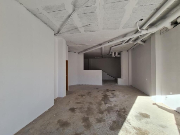 Imagen 2 de LOCAL EN CALAFELL