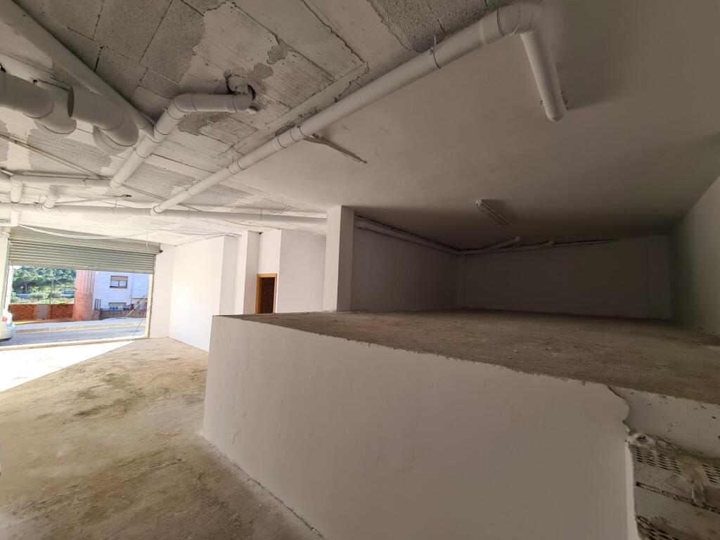 Imagen 3 de LOCAL EN CALAFELL