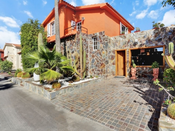 Imagen 2 de Casa-Chalet en Venta en Parque Holandes Las Palmas