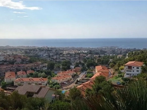 Imagen 1 de Solar urbano en Venta en Segur De Calafell Tarragona BRISES DE CALAFELL