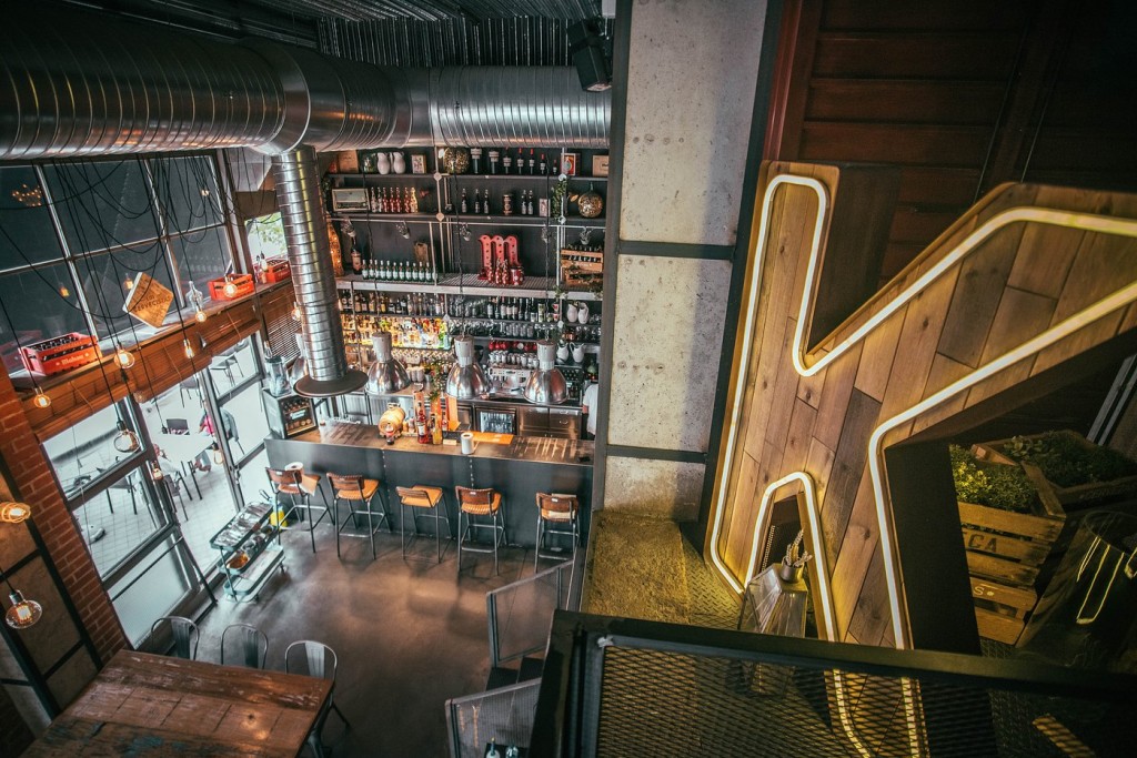 Imagen 1 de Nave comercial en Alquiler en Madrid Madrid MONTECARMELO