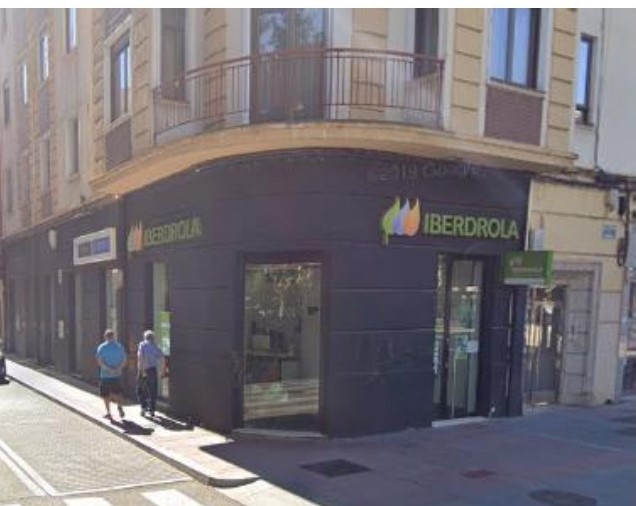 Imagen 1 de Nave comercial en Venta en Madrid Madrid RETIRO