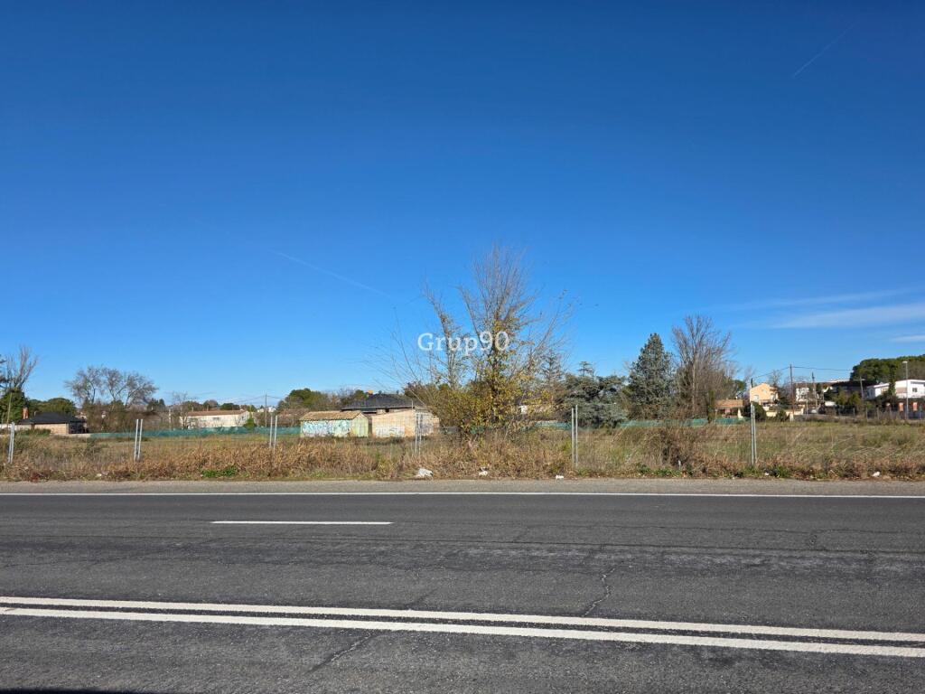 Imagen 3 de ?️ Derecho de superficie en Rovira Roure (Lleida) – Parcela en zona estratégica apta para servicios públicos
