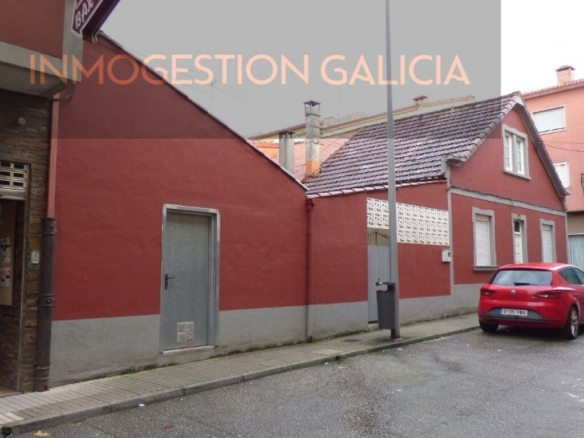 Imagen 1 de Casa-Chalet en Venta en Ordes La Coruña