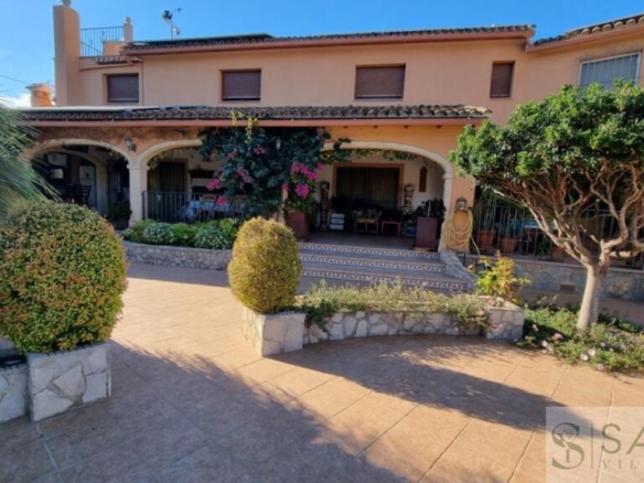 Imagen 4 de Casa-Chalet en Venta en Alicante Alicante