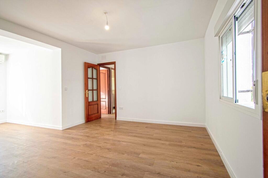 Imagen 2 de Estupendo piso en Polígono San Pablo