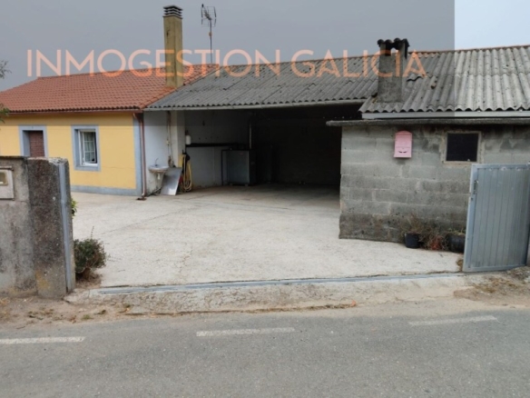 Imagen 1 de Casa-Chalet en Venta en Ordes La Coruña