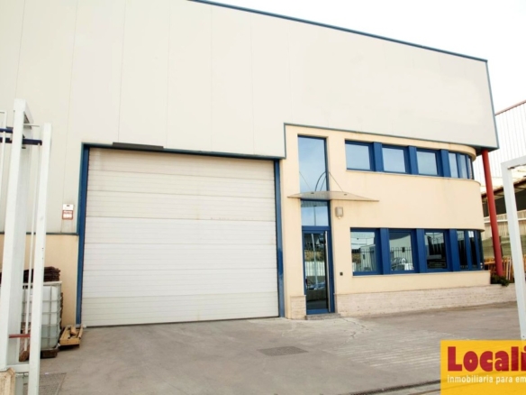 Imagen 3 de Estupenda nave industrial de 805m² en Palencia.