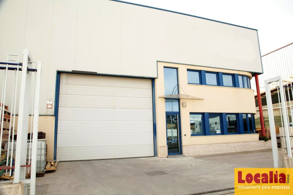 Imagen 3 de Estupenda nave industrial de 805m² en Palencia.