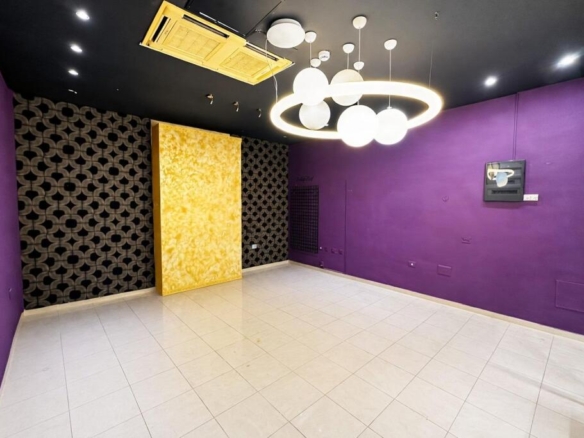 Imagen 3 de Se vende local comercial en la Milla de Oro – Playa de las Américas