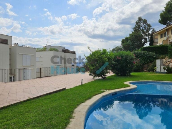Imagen 1 de Adosada en Venta en Sant Feliu De Guixols Girona