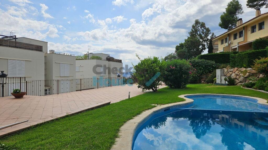 Imagen 1 de Adosada en Venta en Sant Feliu De Guixols Girona