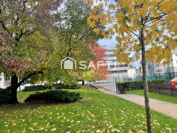 Imagen 1 de MAGNIFICO ATICO EN PONTEVEDRA