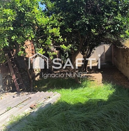 Imagen 1 de Oportunidad Única en el Centro de Pineda.