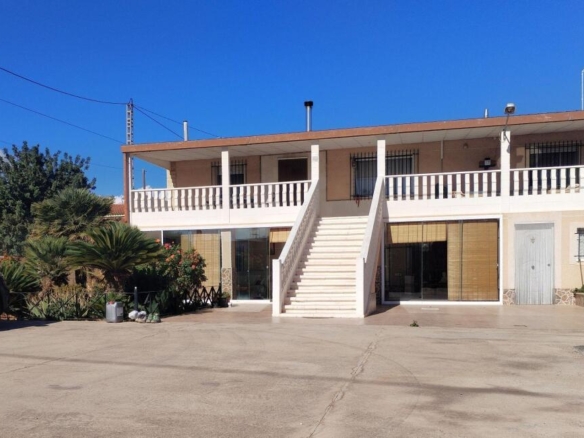 Imagen 1 de Casa-Chalet en Venta en Novelda Alicante