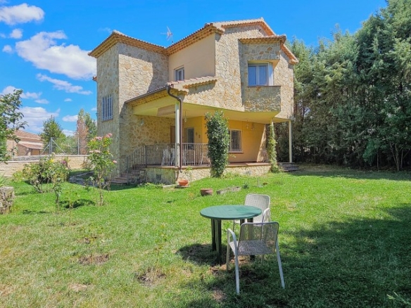 Imagen 1 de Casa-Chalet en Venta en Sigueruelo Segovia