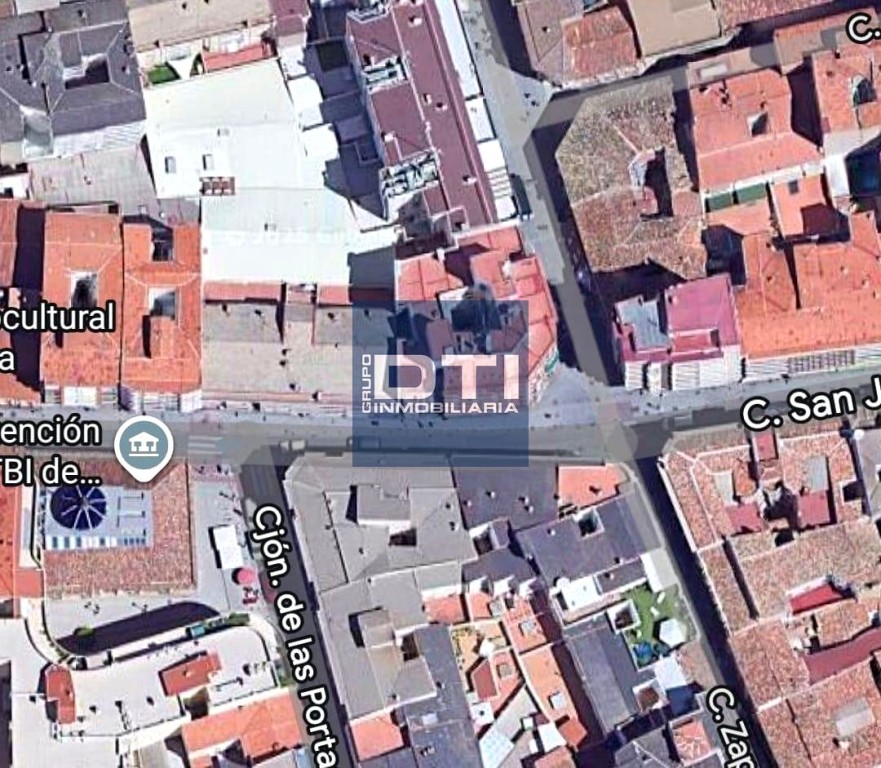 Imagen 4 de GRAN PISO EN CALLE DE LA FERIA – JUNTO A CASA PERONA. 5 habitaciones y garaje