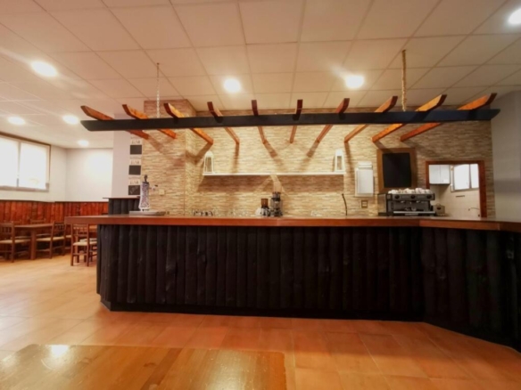 Imagen 4 de OPORTUNIDAD · LOCAL DE HOSTELERÍA LUMINOSO Y CON SALIDA DE HUMOS EN VIGO