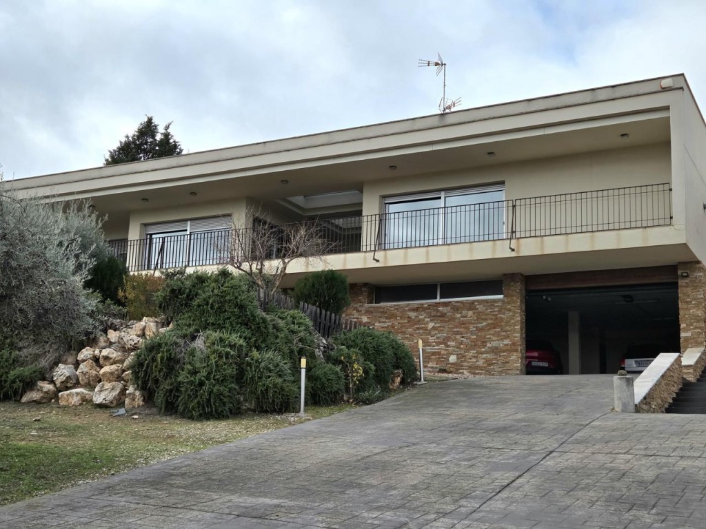 privacidad y naturaleza: exclusiva propiedad en Toledo