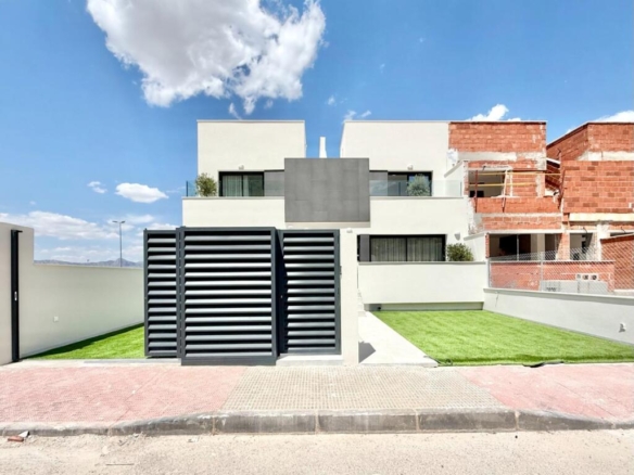 Imagen 1 de Adosados de obra nueva en venta en Cox - 44 casas modernas con grandes comodidades