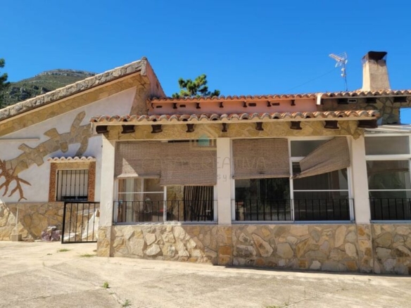 Imagen 3 de Casa-Chalet en Venta en Simat De La Valldigna Valencia