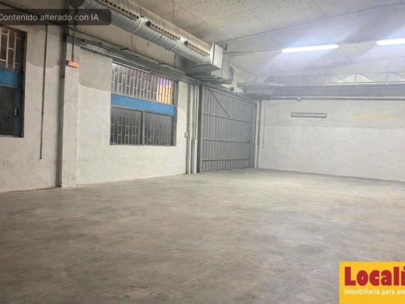 Imagen 1 de Nave industrial con patio propio