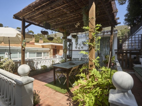Imagen 2 de Casa-Chalet en Venta en Castelldefels Barcelona MONTEMAR