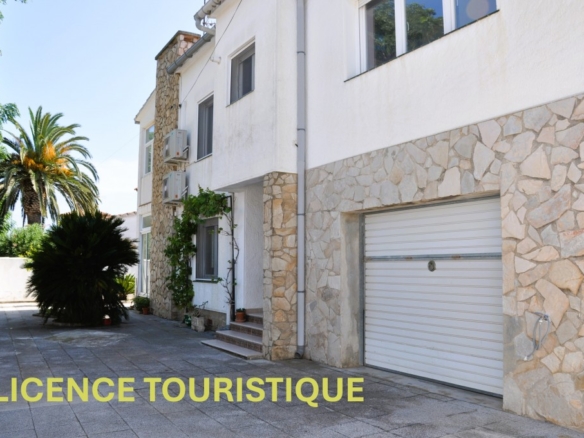 Imagen 1 de Casa-Chalet en Venta en Empuriabrava Girona