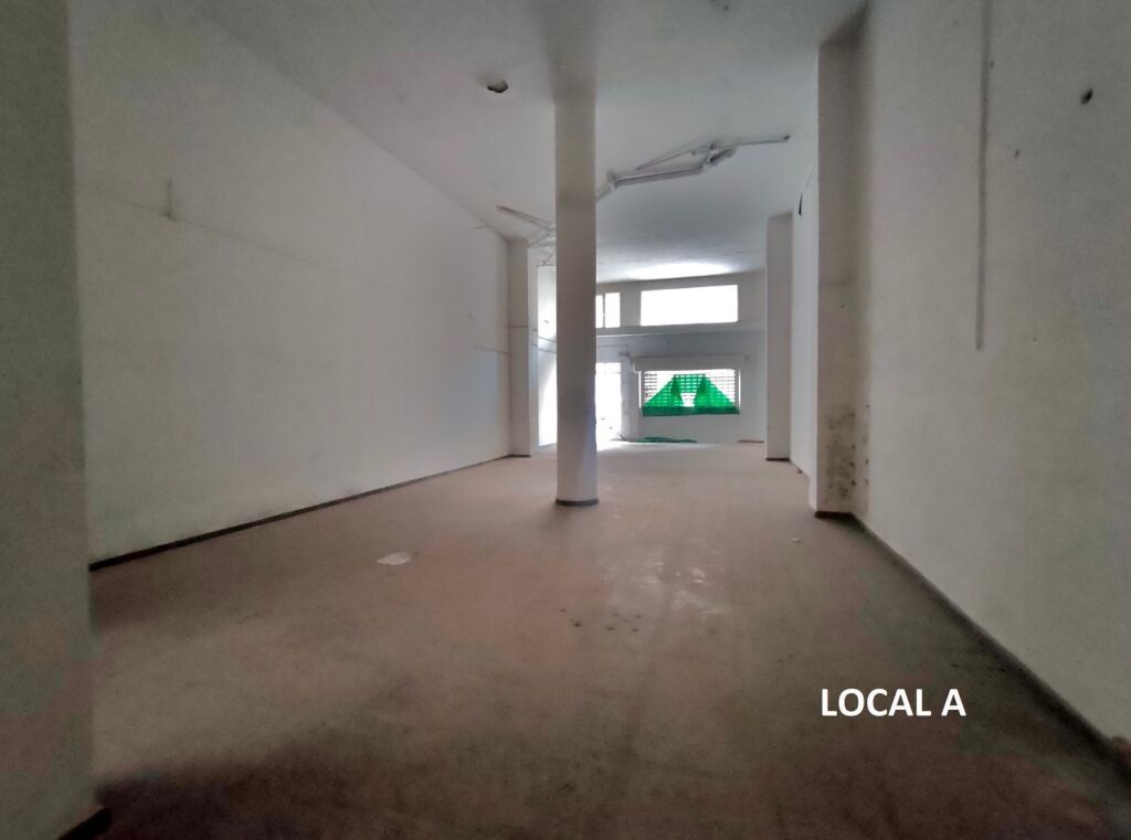 Imagen 2 de Locales comerciales en Novelda