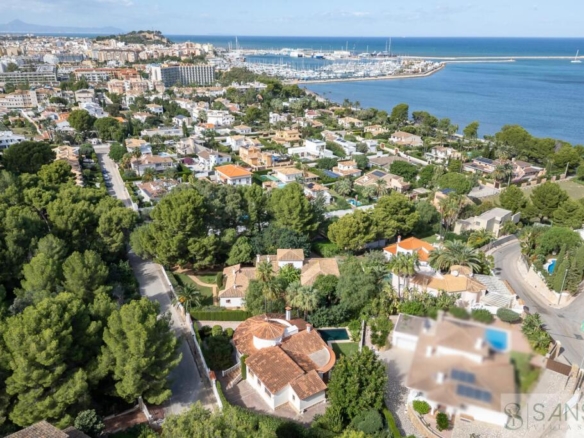 Imagen 2 de Casa-Chalet en Venta en Alicante Alicante