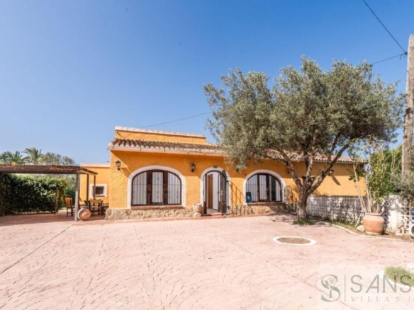 Imagen 1 de Casa-Chalet en Venta en Alicante Alicante