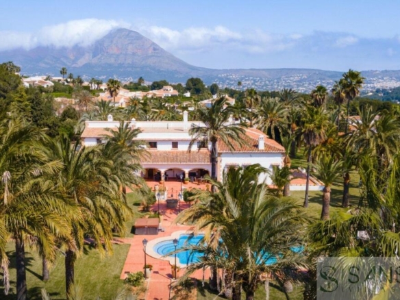 Imagen 1 de Casa-Chalet en Venta en Alicante Alicante