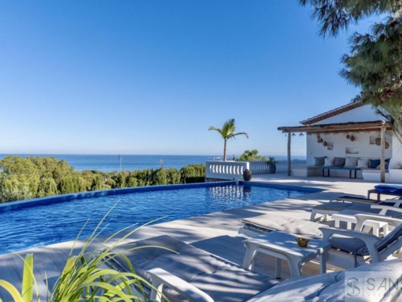 Imagen 1 de Casa-Chalet en Venta en Alicante Alicante