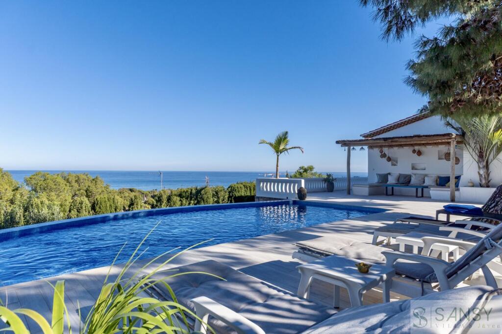 Imagen 1 de Casa-Chalet en Venta en Alicante Alicante