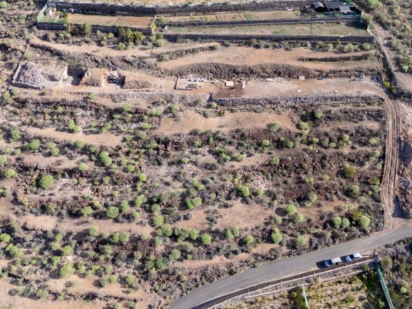 Imagen 2 de Terreno rústico en Chigora – con vistas al mar.