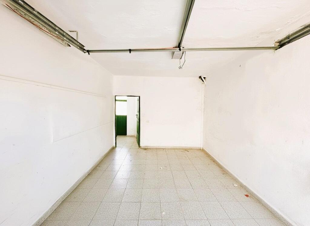 Imagen 2 de Se vende inmueble distribuido en 5 apartamentos