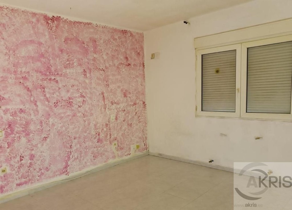 Imagen 4 de CHALET ADOSADO EN VENTA EN EL VISO DE SAN JUAN