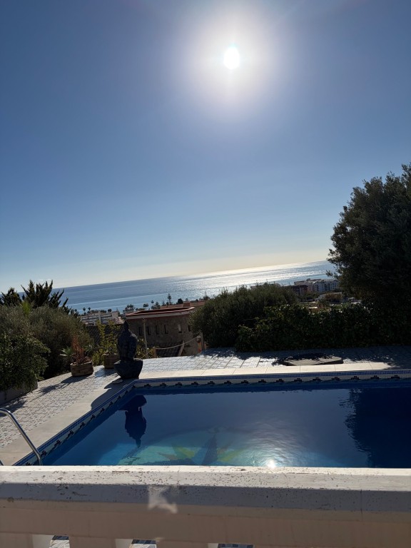 Imagen 3 de Casa-Chalet en Venta en Rincon De La Victoria Málaga