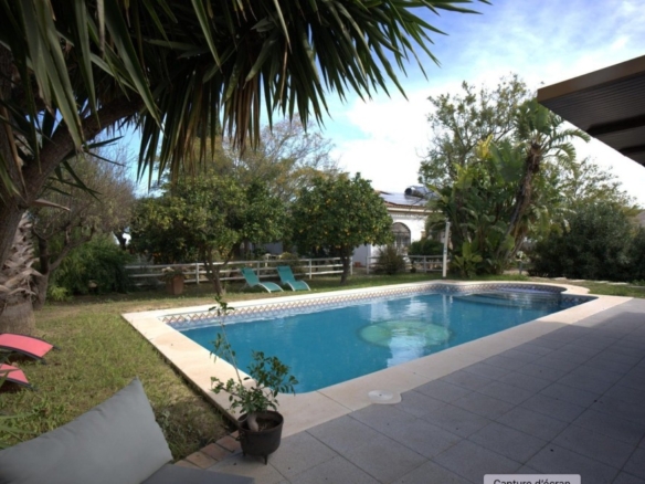 Imagen 1 de Nueva y exclusiva oferta: Una auténtica finca en Andalucía Una casa de campo con mucho carácter