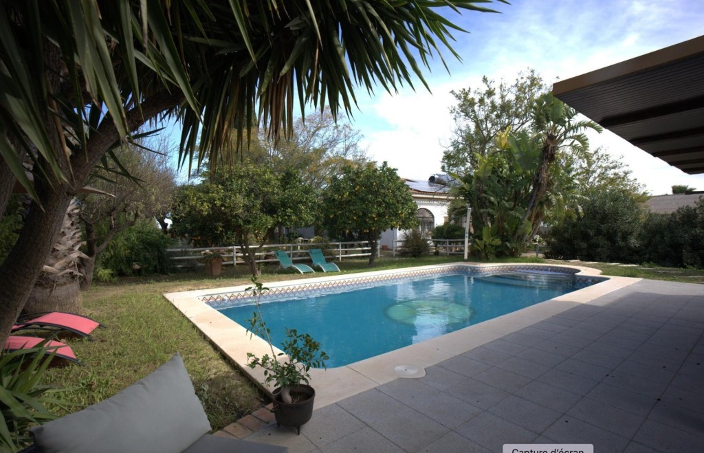 Imagen 1 de Nueva y exclusiva oferta: Una auténtica finca en Andalucía Una casa de campo con mucho carácter