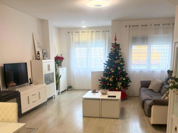 Imagen 1 de Vivienda unifamiliar en pleno centro de Los Alcázares