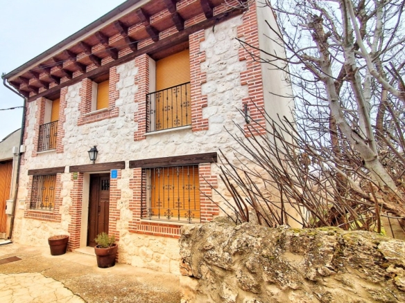 Imagen 1 de Casa-Chalet en Venta en Fuentidueña Segovia