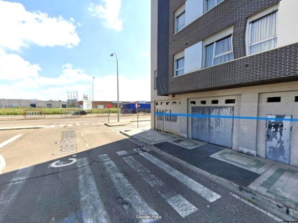 Imagen 3 de Amplio local con posibilidades en Palencia