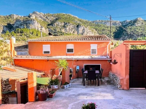 po-1248991-imagen - El Club del Propietario Imagen 1 de Casa de pueblo en Venta en Alcalalí Alicante