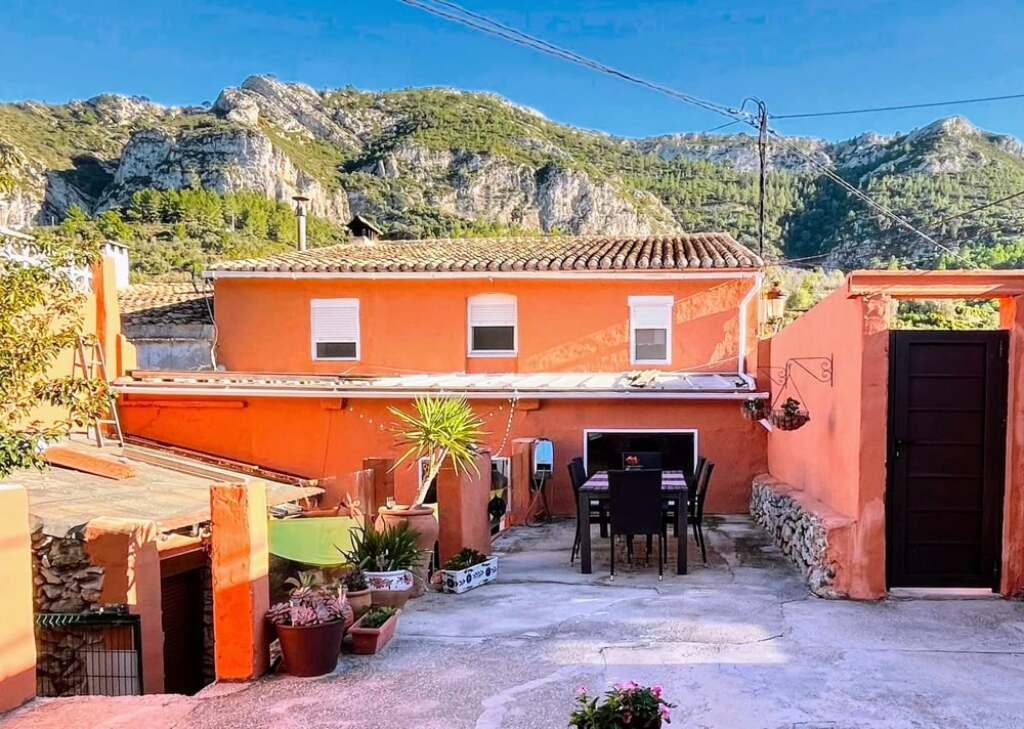 Imagen 1 de Casa de pueblo en Venta en Alcalalí Alicante